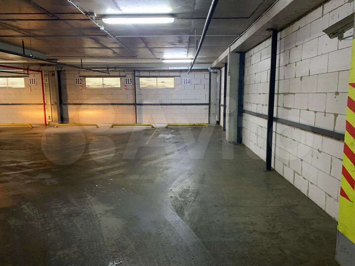 Машиноместо