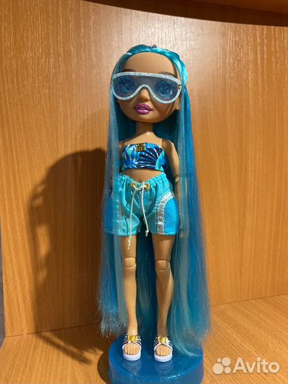 Кукла Raibow high Hali Capri