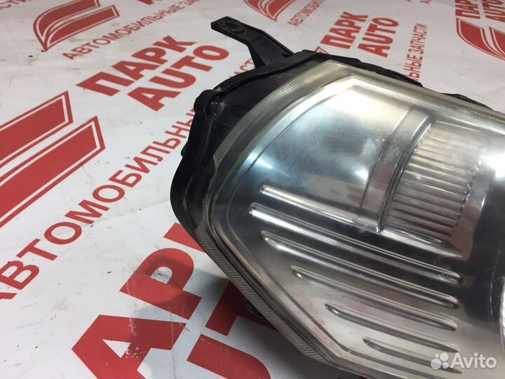 Фара Правая Suzuki SX4 2011