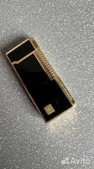 Зажигалка газовая givenchy