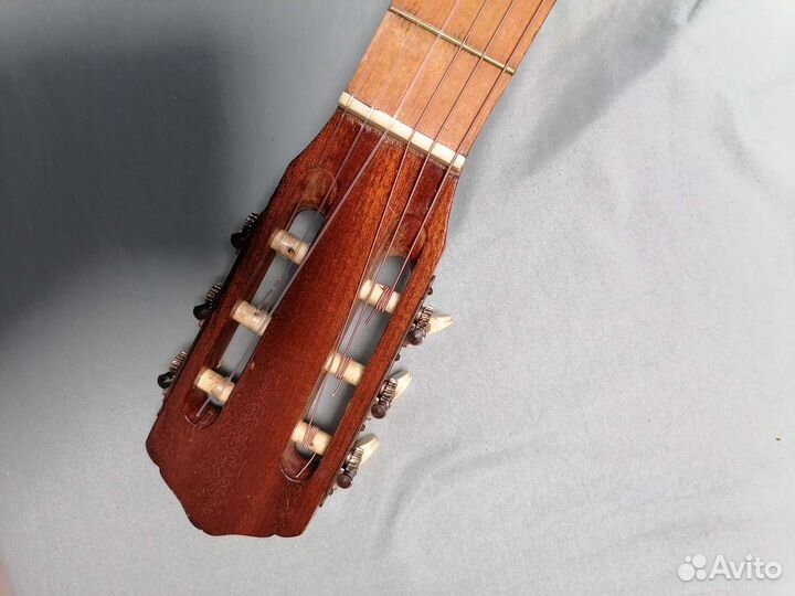 Классическая гитара kremona