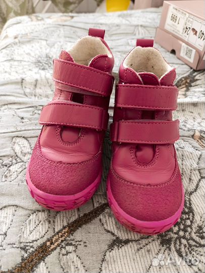 Ботинки на девочку р25