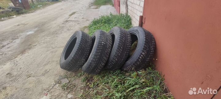 Gislaved Nord Frost 5 235/65 R17