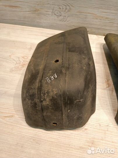 Боковая накладка на бампер передняя Ford Bronco Ii