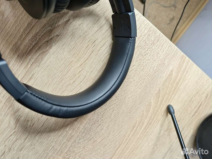 Студийные наушники Audio-Technica ATH-M40X Новые