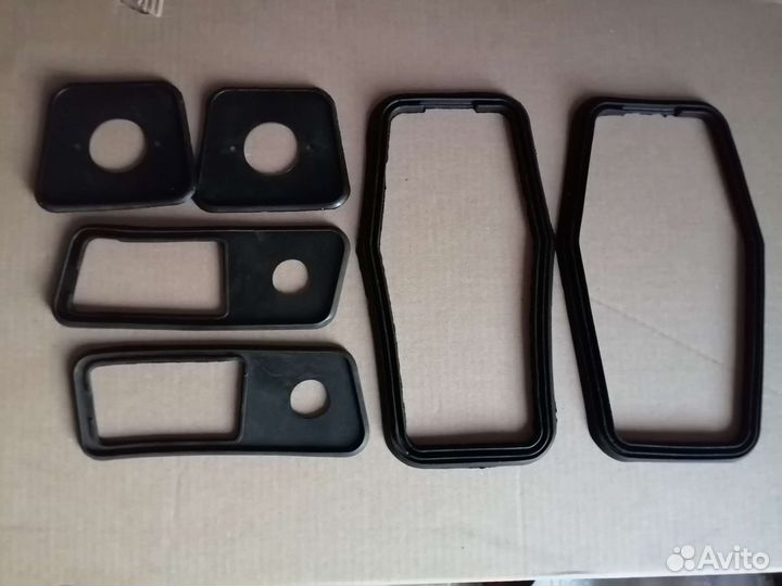 Уплотнители фонарей и катафотов Газ-24