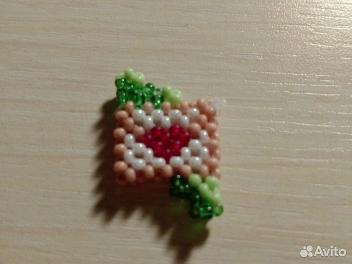 Объёмный конвертик из бисера