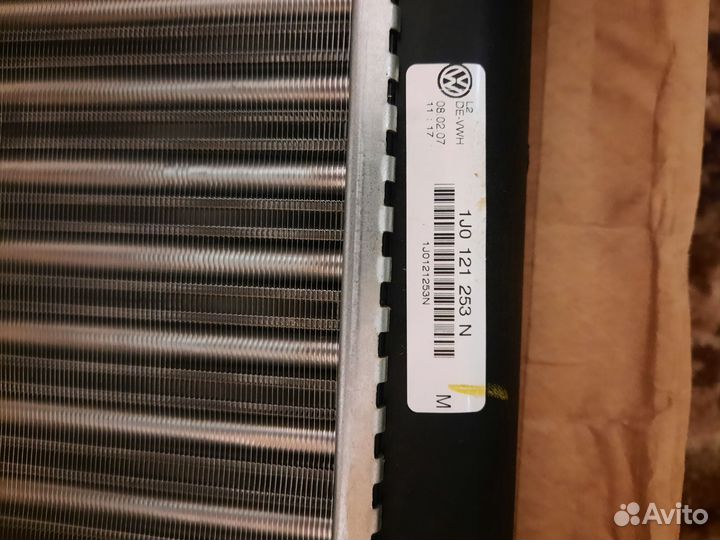 Радиатор охлаждения Гольф 4