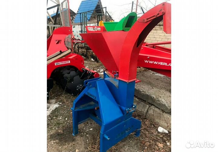 Измельчитель веток древисины