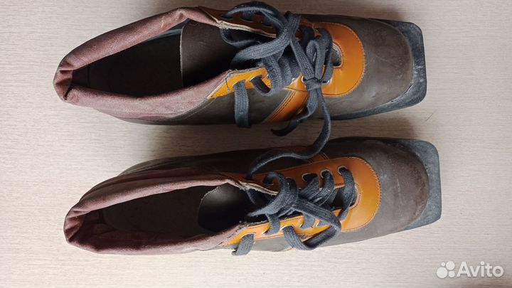 Лыжные ботинки кожаные СССР