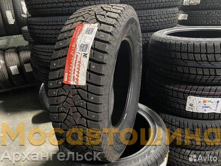 Bridgestone Blizzak Spike-02 SUV 235/65 R17 108T