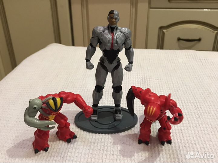 Фигурки для мальчика