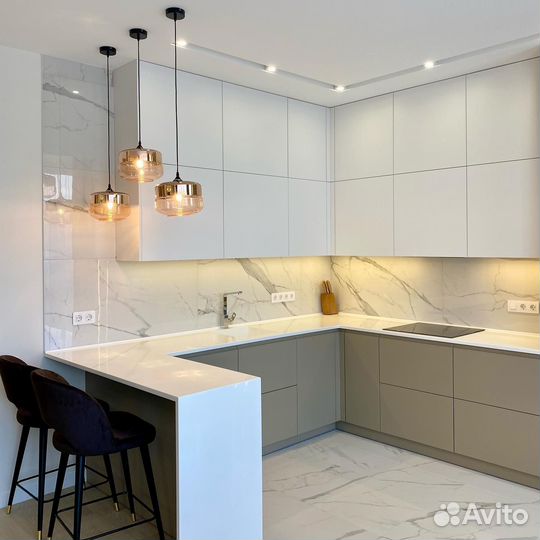 Кухонный гарнитур белый гарантия 2 года