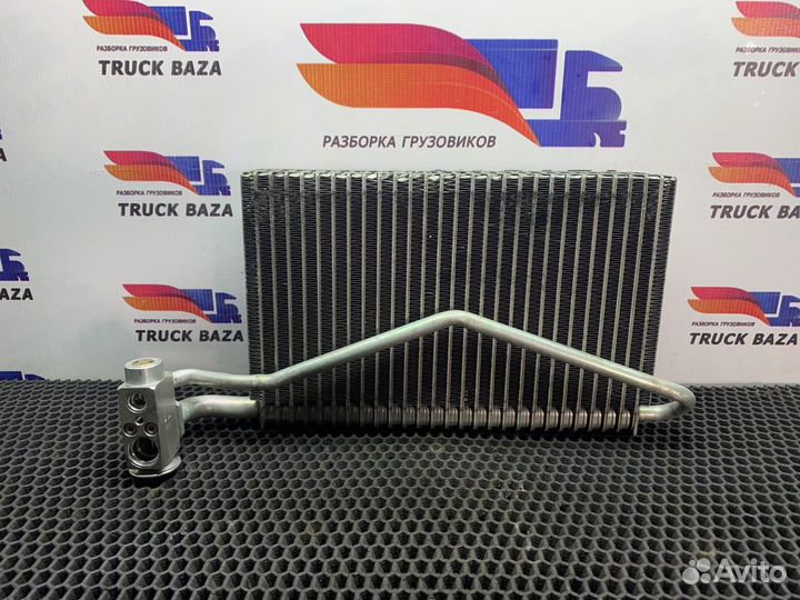 Радиатор кондиционера Mercedes-Benz Actros