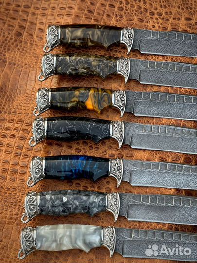 Нож из дамасской стали