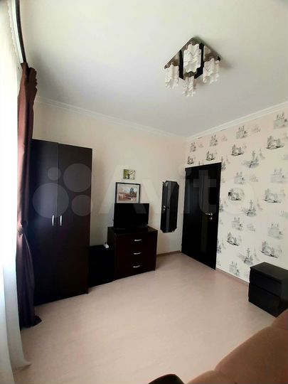 Комната 12 м² в 5-к., 3/3 эт.