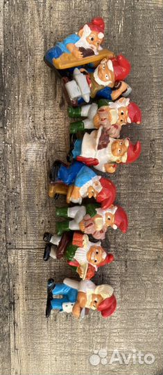 Коллекция фигурок киндер сюрприз