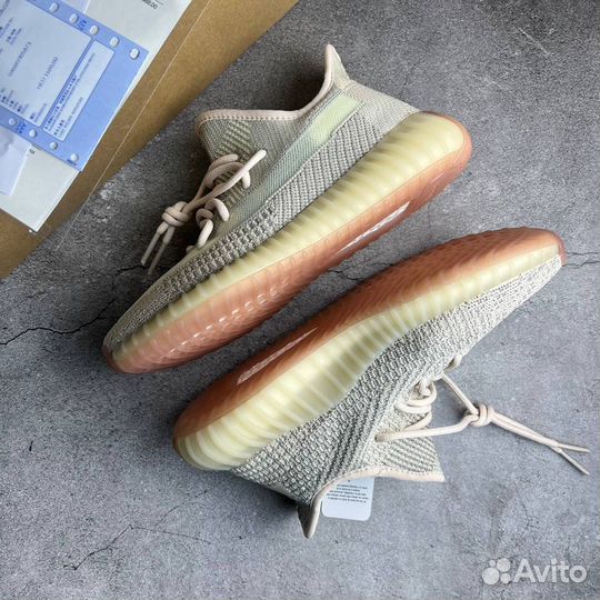 Кроссовки Adidas Yeezy Boost 350 v2 Citrin (36-45)