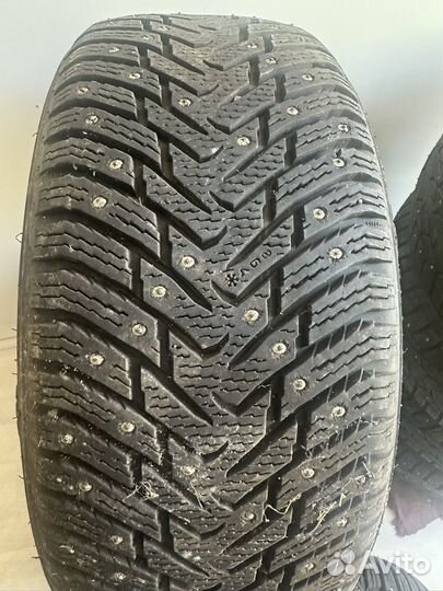 Nokian Tyres Hakkapeliitta 8 225/50 R17 98T