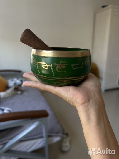 Поющая чаша