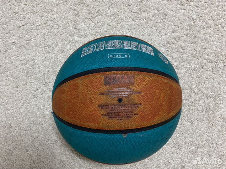 Баскетбольный мяч