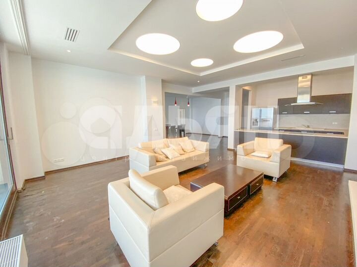 4-к. квартира, 237,7 м², 14/15 эт.