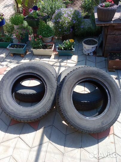 Toyo Observe GSi-5 225/75 R16 104