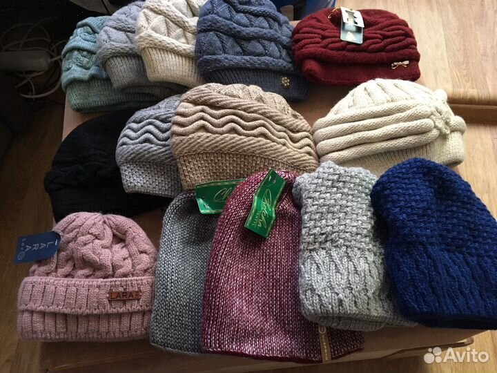 Шапка новые фабричные разные