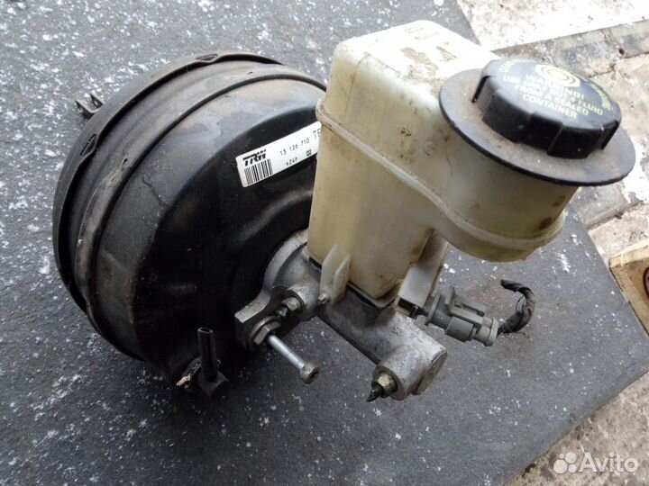 Усилитель тормозов вакуумный TRW на Опель Вектра Ц