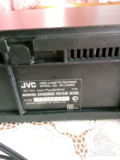 Видеомагнитофон JVC