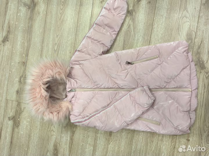 Пуховик на девочку 110 размер
