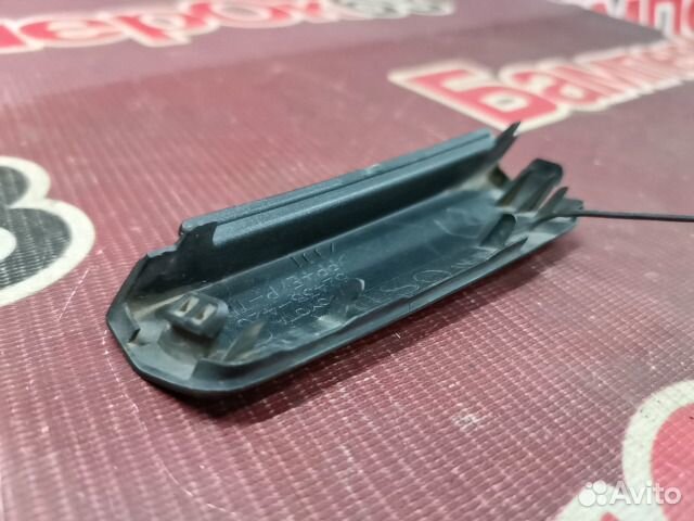 Заглушка буксировочного крюка передний левый Toyot