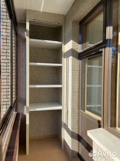 Шкаф с рольставнями на балкон по вашему эскизу