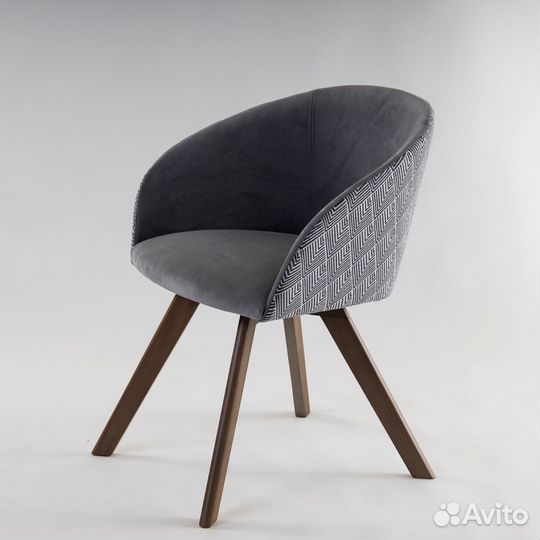 Мягкий стул кресло со спинкой