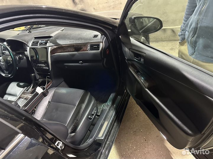Toyota Camry 2.5 AT, 2017, битый, 190 000 км