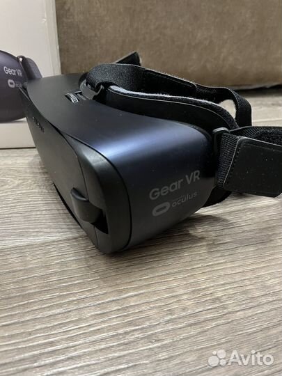 Очки виртуальной реальности Samsung Gear VR