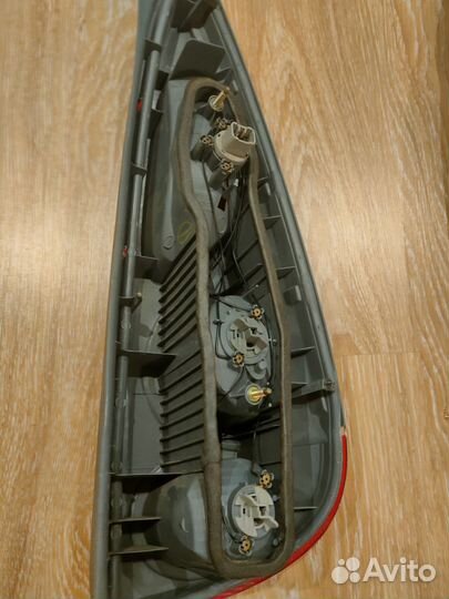 Фары на Toyota funcargo