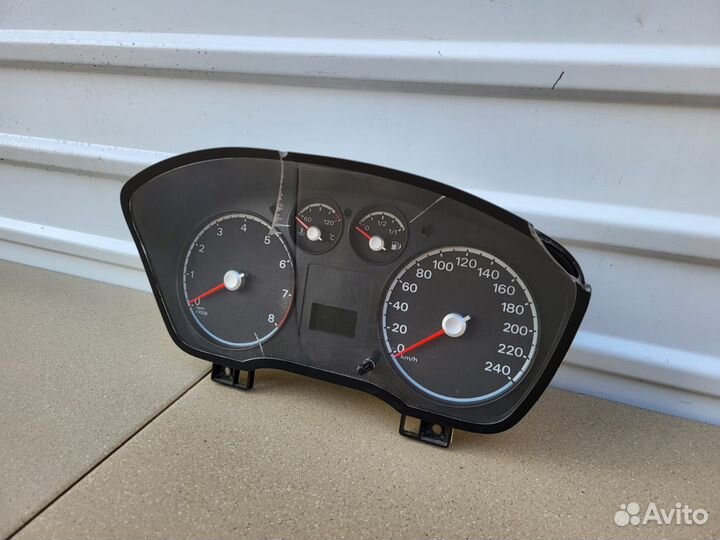 Щиток приборов Ford Focus 2