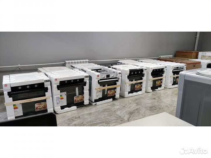 Духовой шкаф Италия-Турция конвекция гриль белый