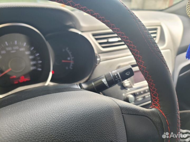 Оплетка на руль со шнуровкой