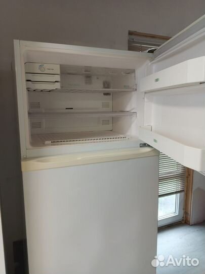 Холодильник ariston бу