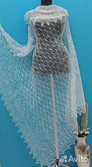 Пуховый платок. Палантин