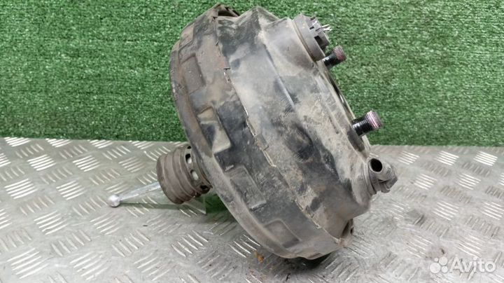 Вакуумник тормозной Audi Q7