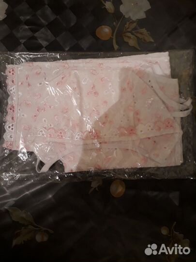 Распашонка и чепчик