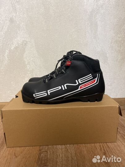 Лыжные ботинки spine