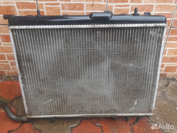 Радиатор Citroen xsara picasso 1.8