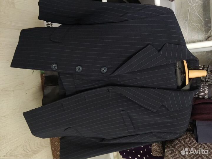 Костюм тройка классический