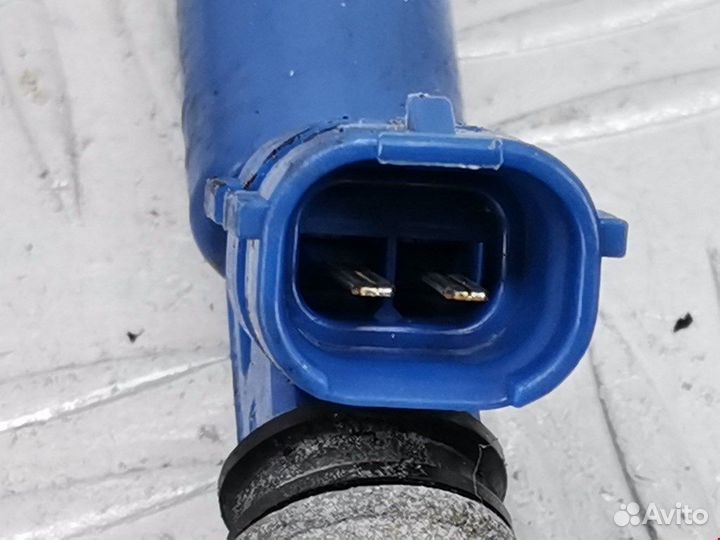 Форсунка бензиновая электрическая для Mazda MX 5