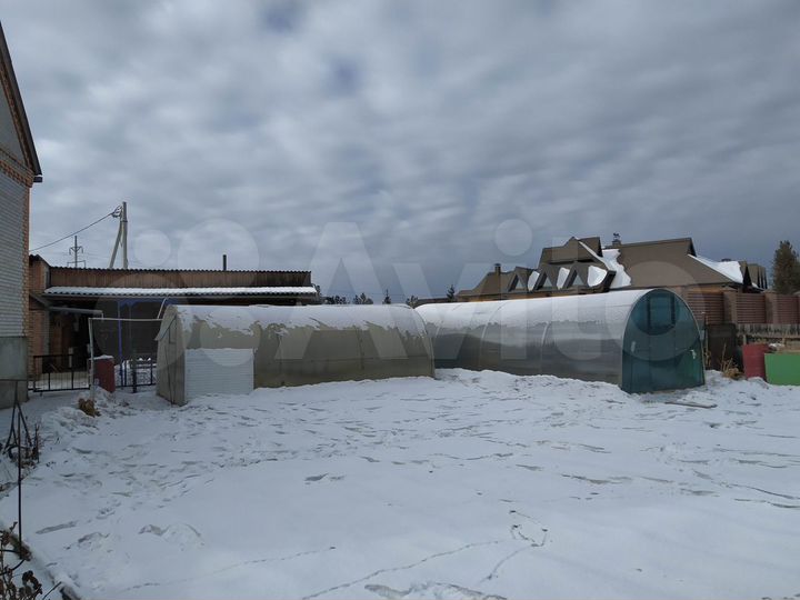 Коттедж 275 м² на участке 10 сот.