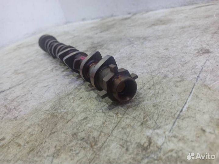 Распредвал впускной